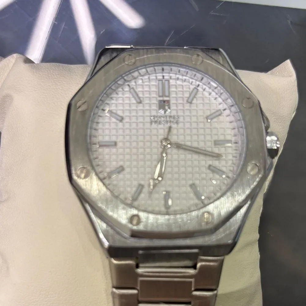 montres prestige sophisticated men